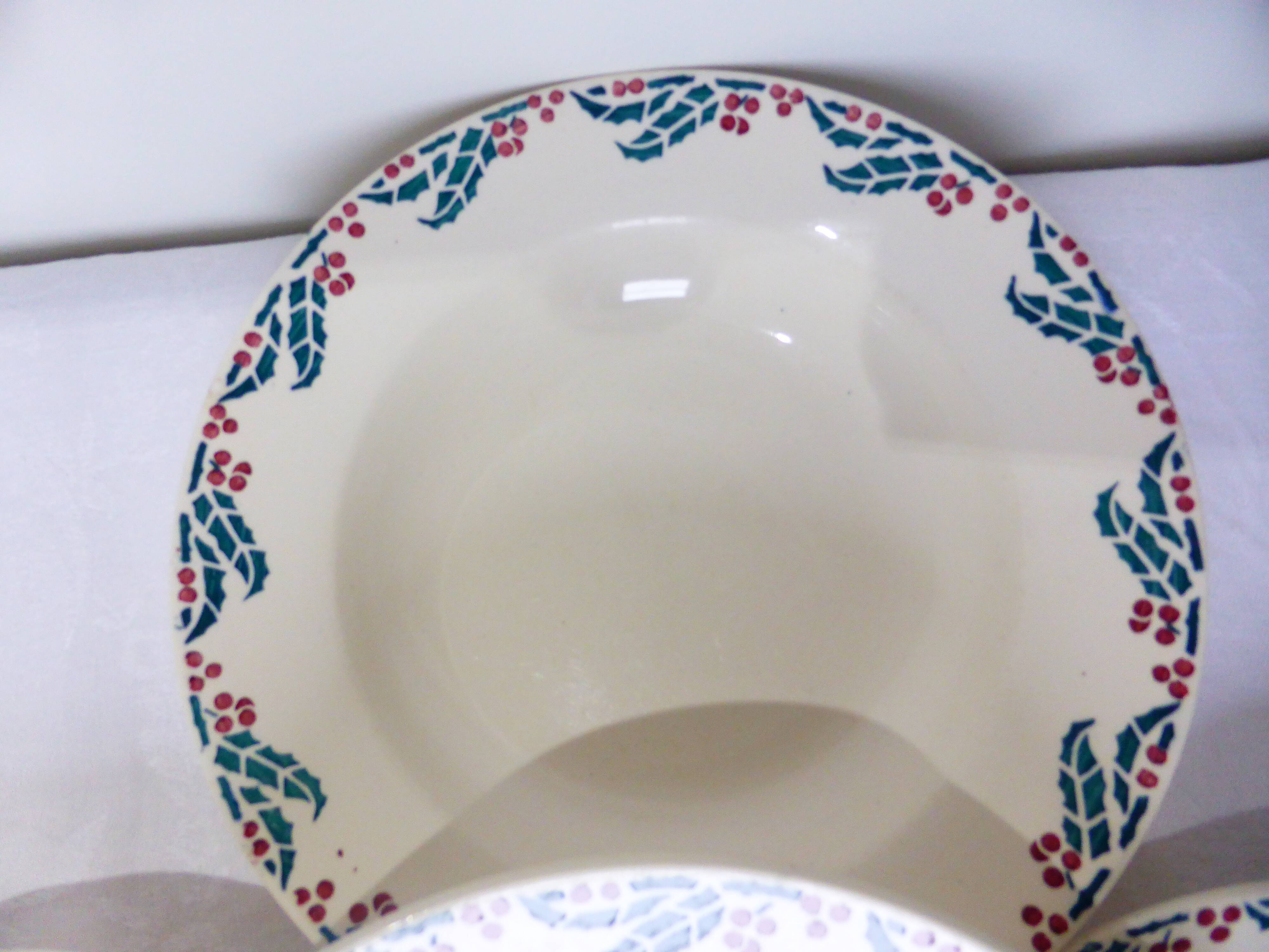 4 hollow plates of Digoin Sarreguemines model Holly 211250