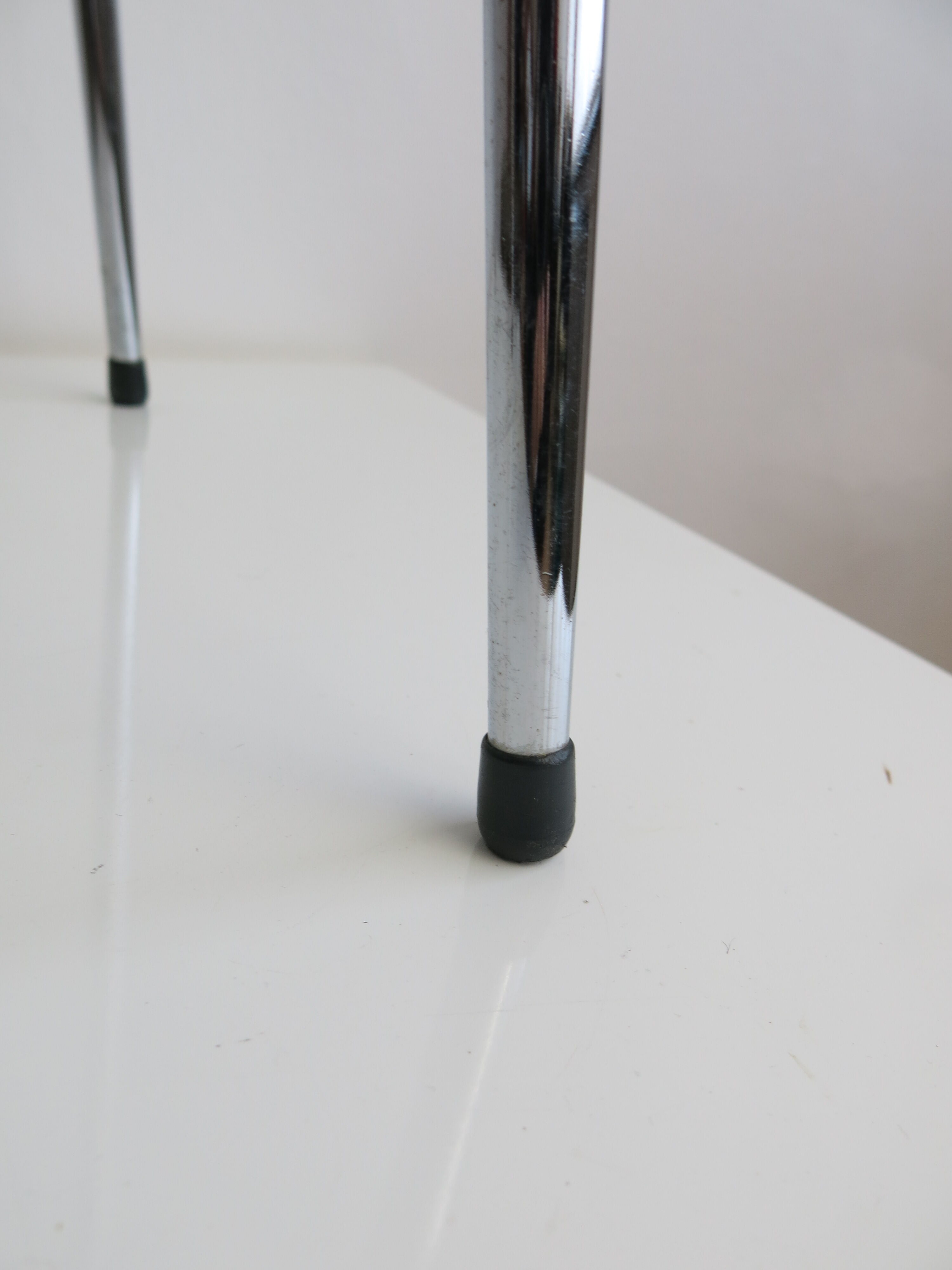 Vintage stool in chrome metal and black skai