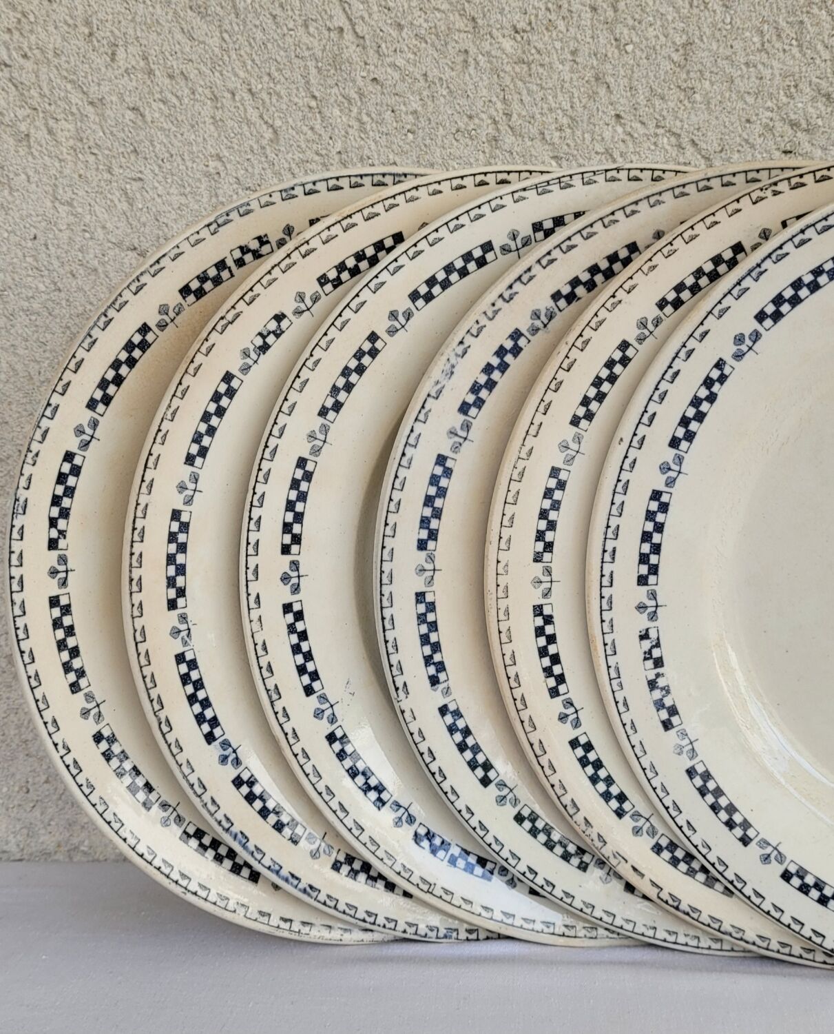 Set of 6 flat plates model Sofia Gien Terre de fer border flowery blue and fo d cream