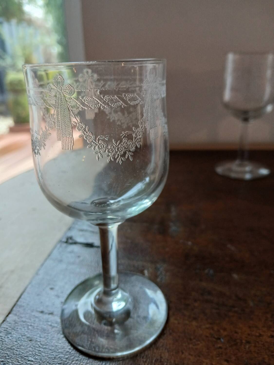 Set of 8 crystal glasses from Meisenthal - Pasteur model - Empire decor