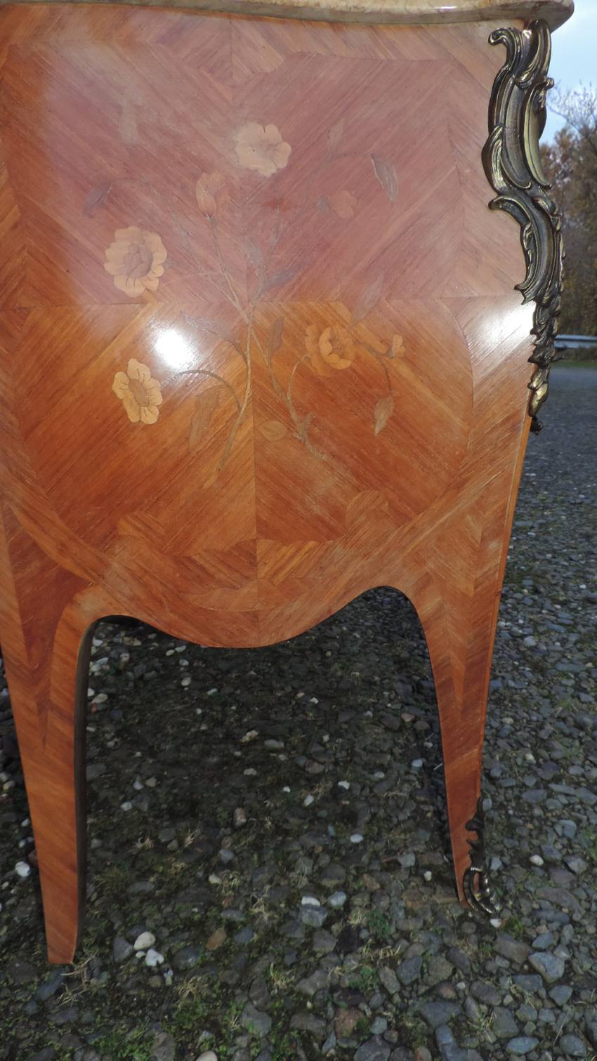 Curved Dresser Louis XV style