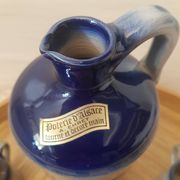 Pichet et 8 chopes signées Anne Ehret en grès d'Alsace