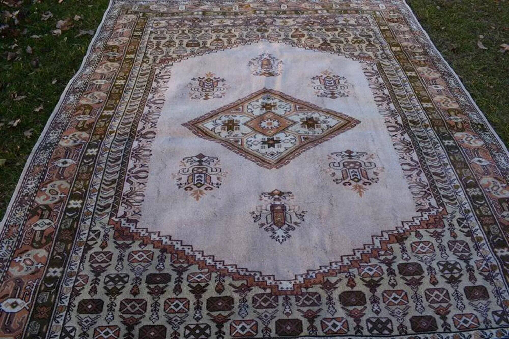 Tapis Oushak turc vintage
