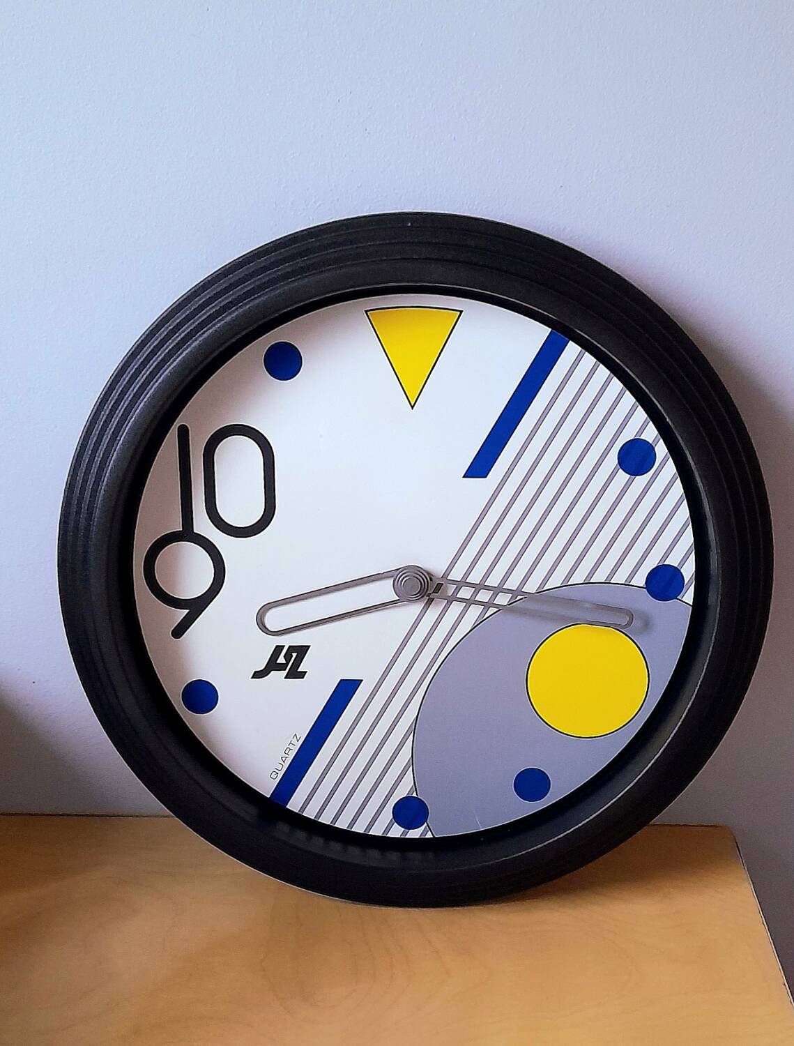Horloge post moderne Albert Leclerc