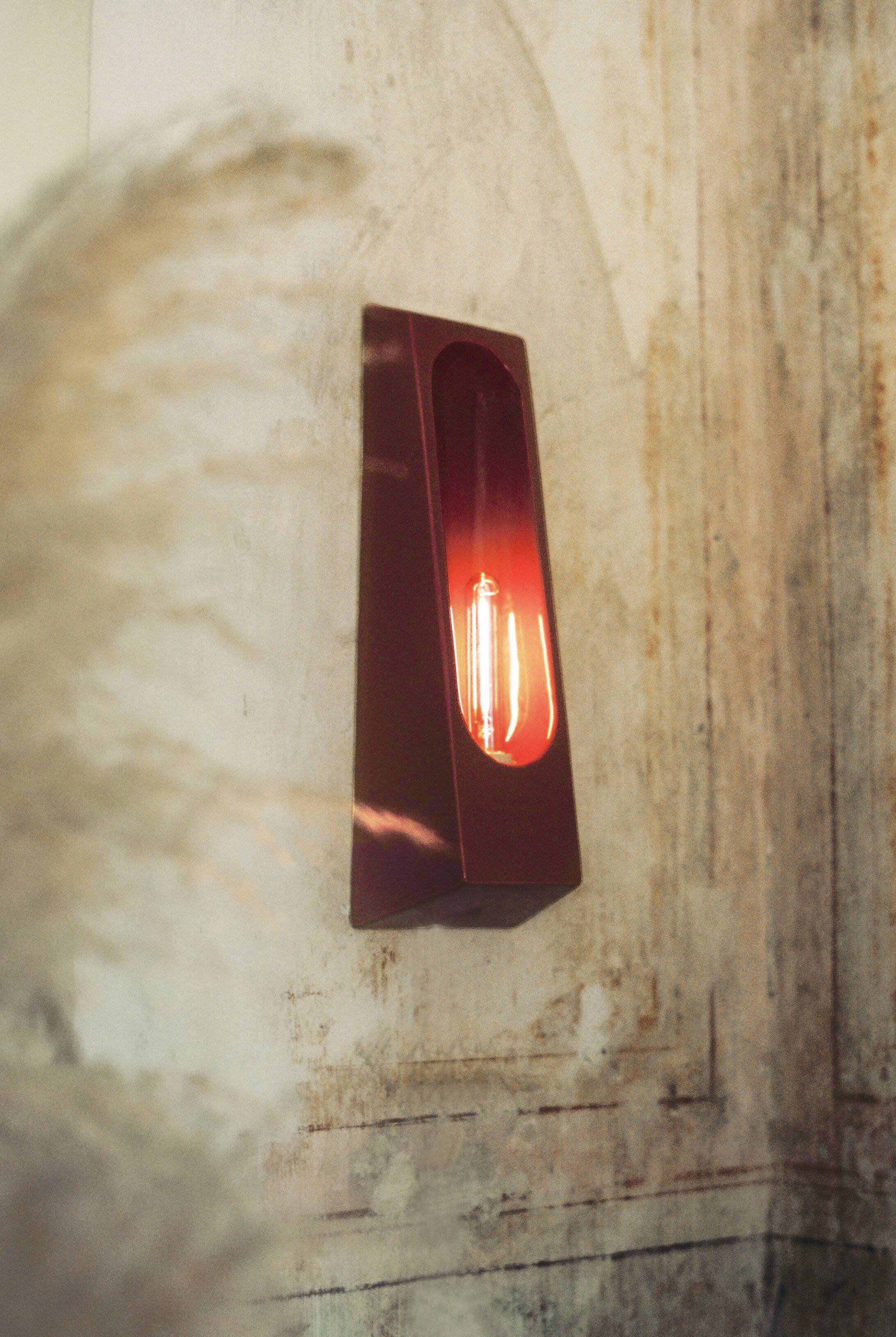 Alcove Tinto wall light