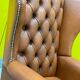 Fauteuil Chesterfield en cuir marron clair vintage