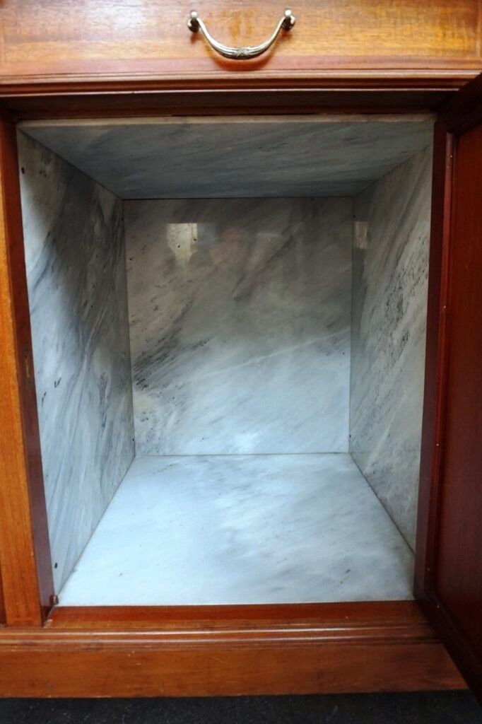 Rosel manufacturer brussel enfilade mahogany, marquetry.