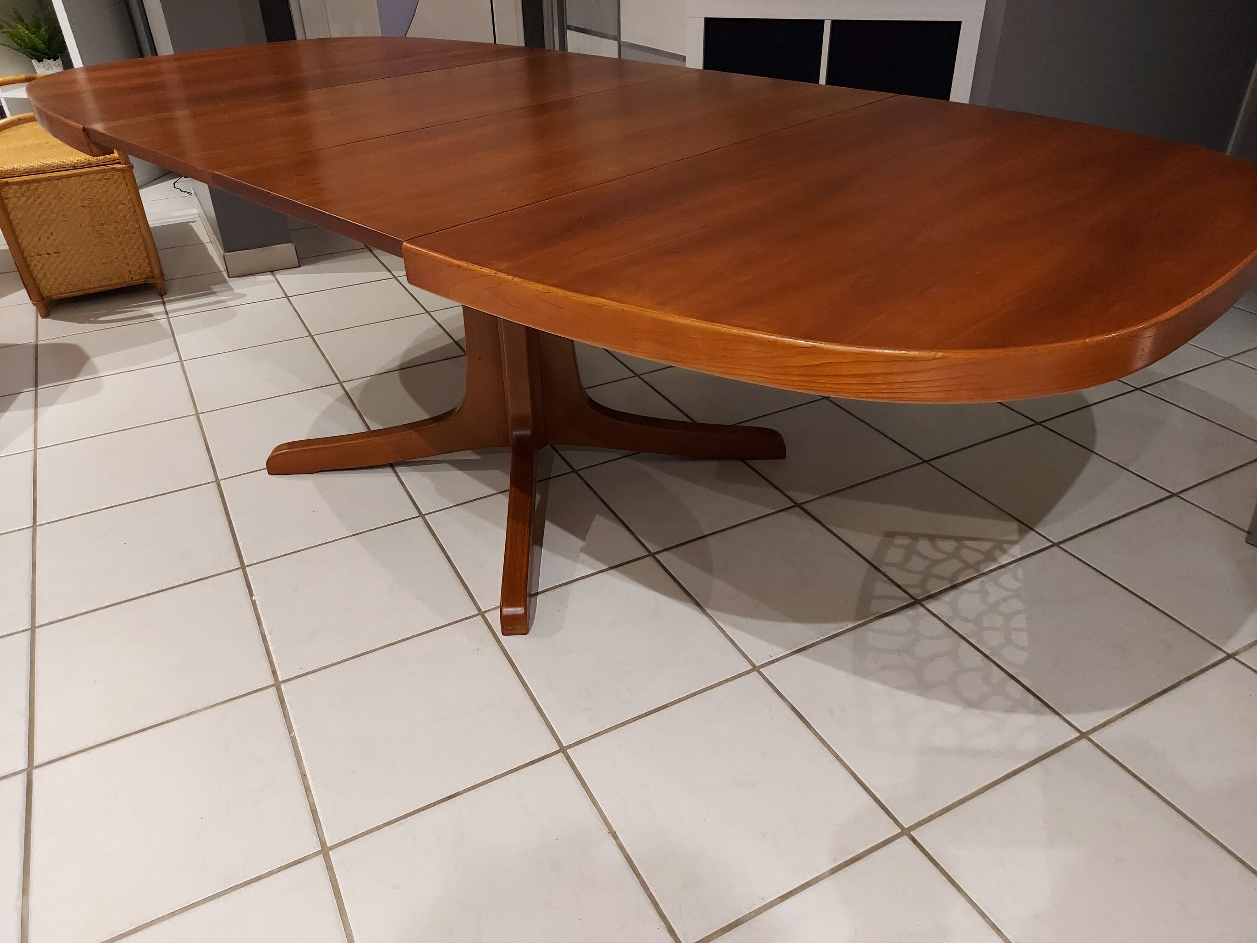 Baumann vintage expandable table in 1970