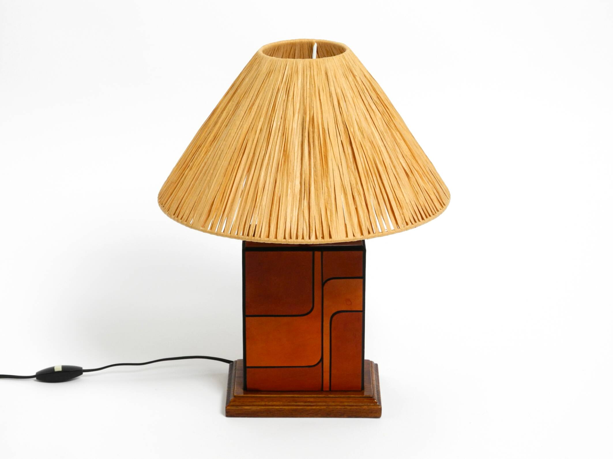 Italian 60s table lamp made of wood and leather with paper straw lampshade