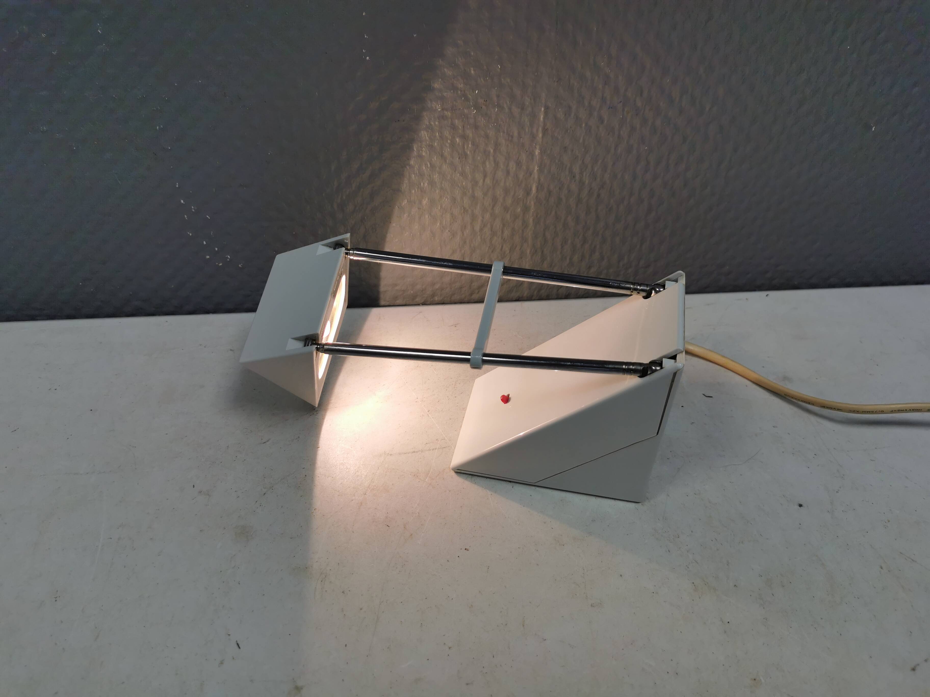 Vintage minimalist white telescopic adjustable lamp from Ikea Sweden 1991