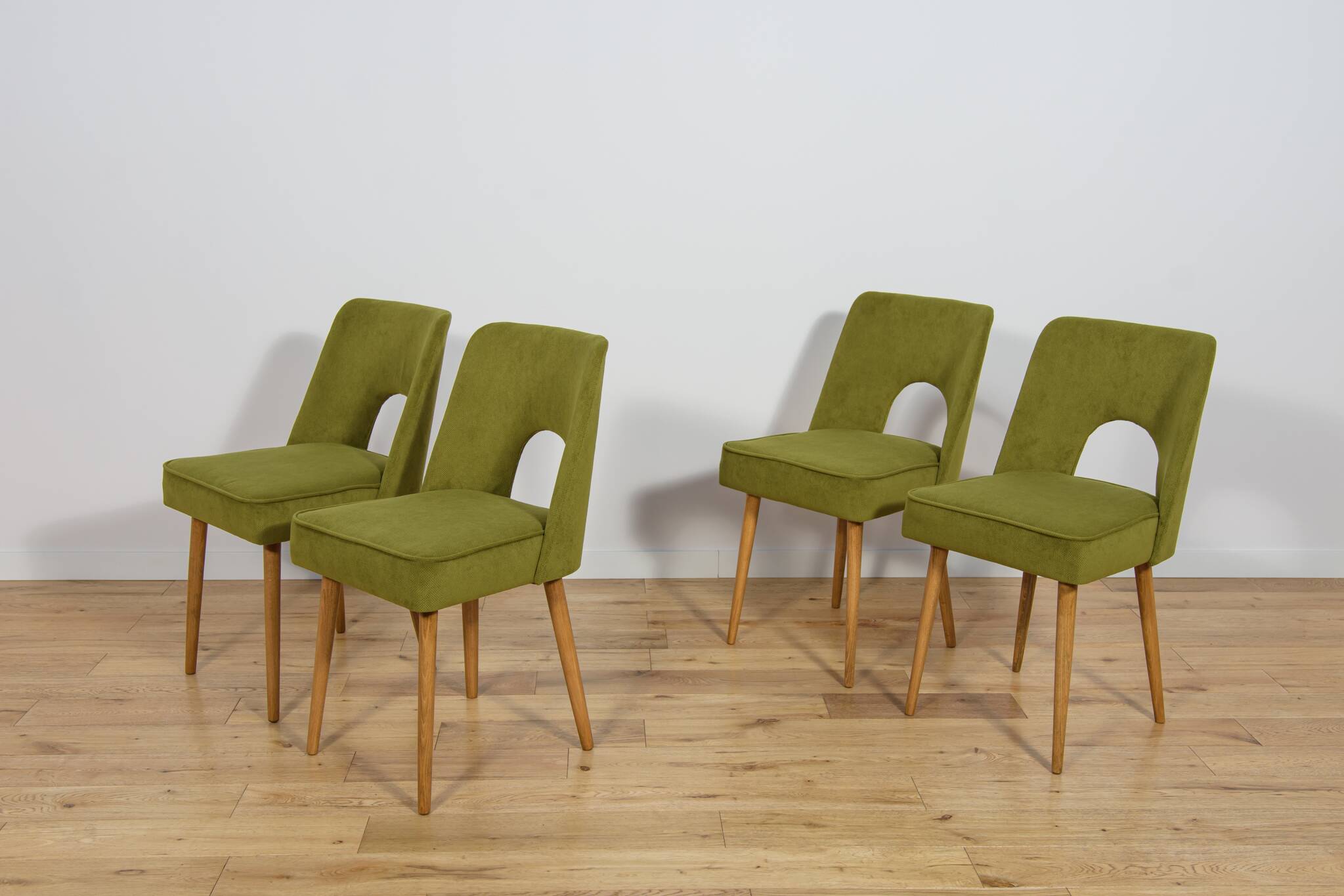 Shell Chairs from Bydgoszcz Furniture Factory, Poland, 1960s, Set of 4