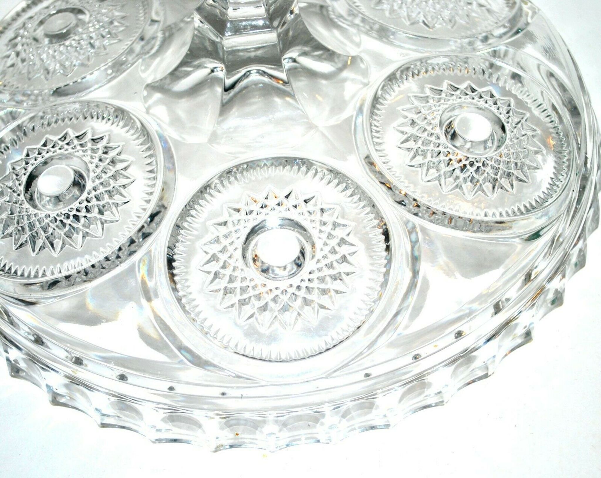 Coupe sur pied tarte compotier en cristal moulé à étoiles en médaillon