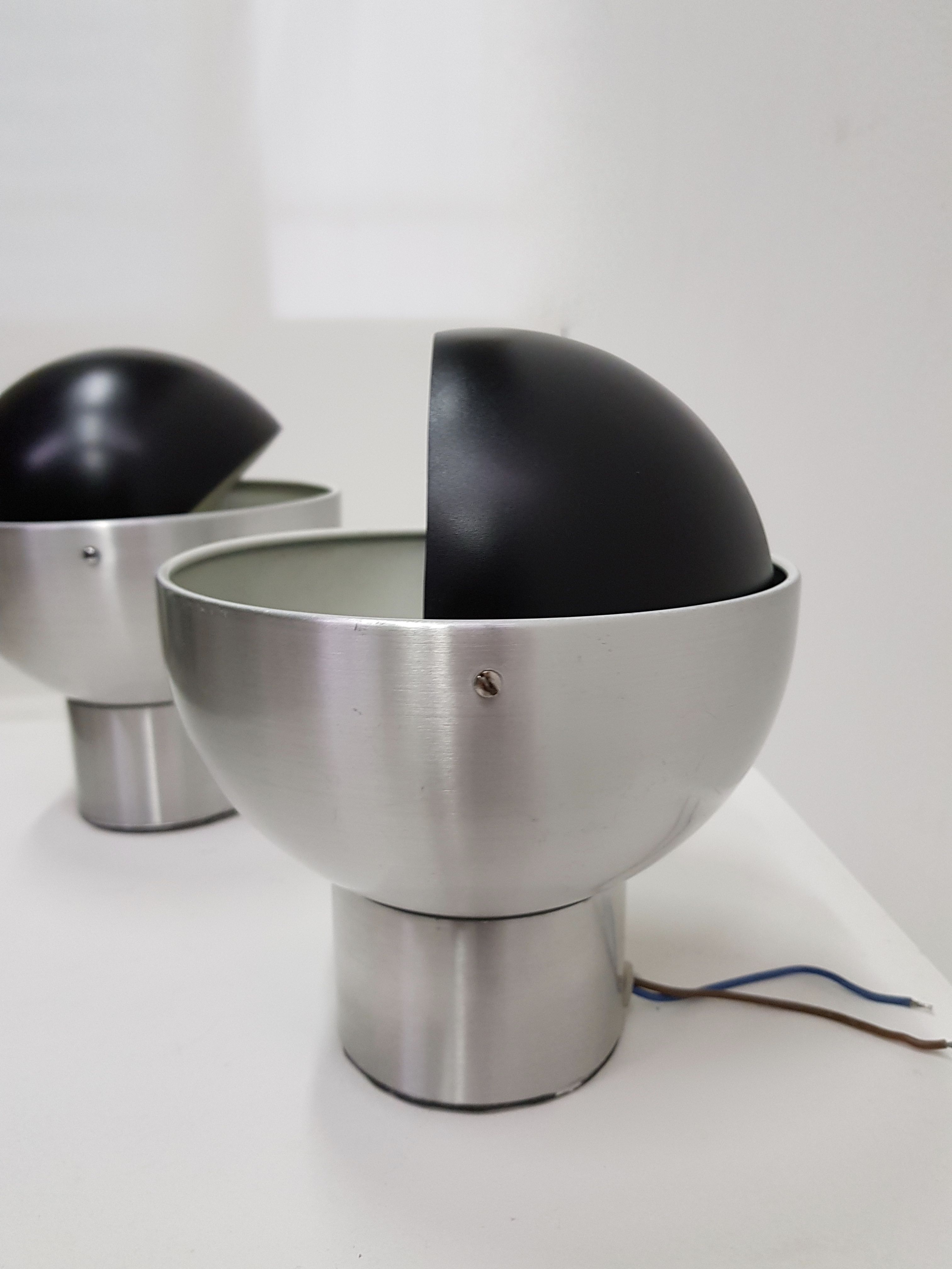 Pair of wall light WL1105 Radboud van Beekum edition Raak 1970s