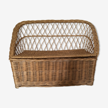 Wicker chest / bench for child