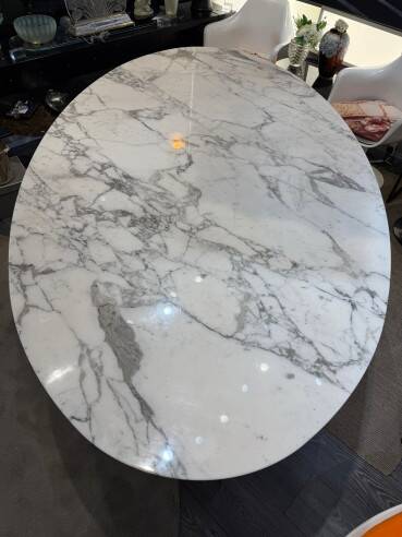 Eero Saarinen,& éditions - Knoll: table ovale 244 cm, Arabescato
