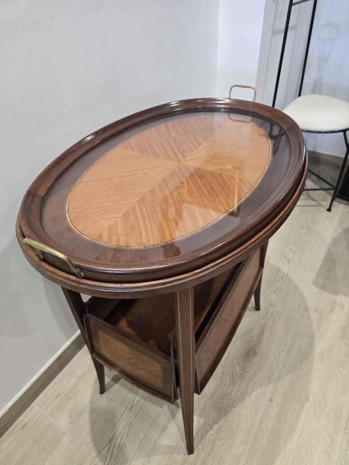 Folding tea table in marquetry wood - removable top