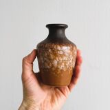 Small vintage decorative vase in glazed ceramic
