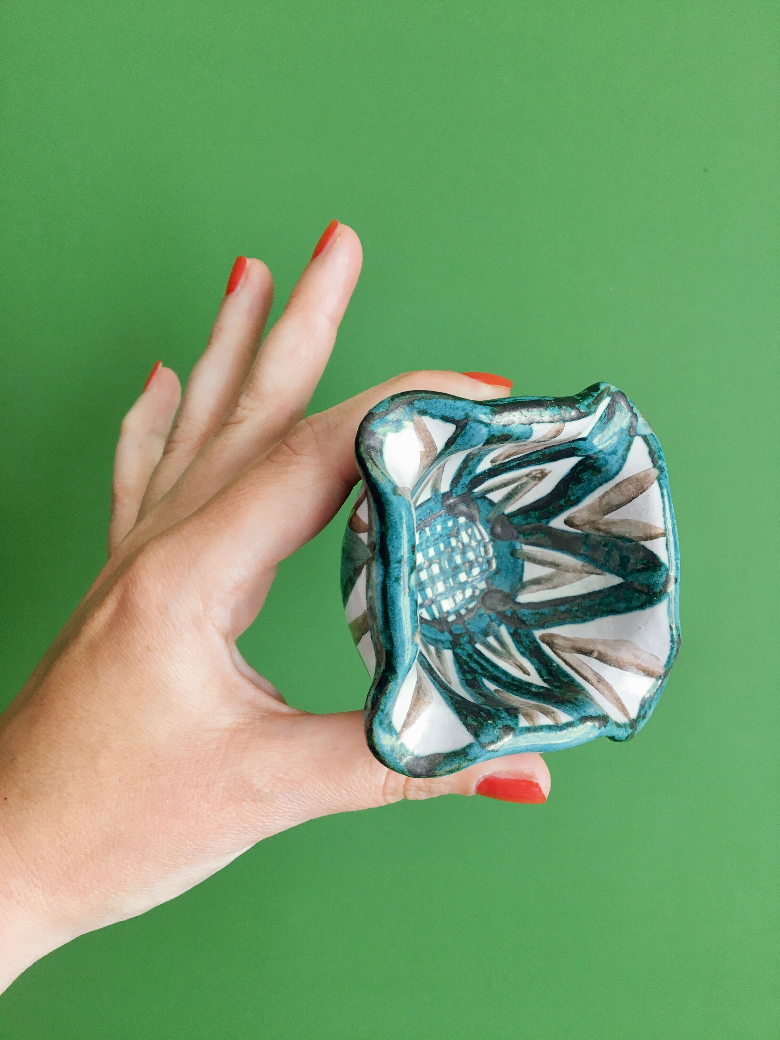 Vintage ceramic ashtray, signed Robert Picault