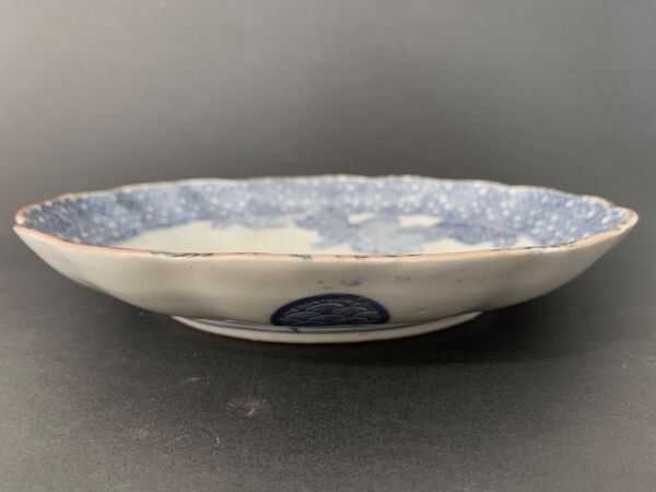 Assiette creuse chinoise inspirée de la famille bleue de la compagnie des Inde, milieu du 19e siècle