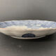 Assiette creuse chinoise inspirée de la famille bleue de la compagnie des Inde, milieu du 19e siècle