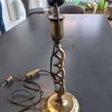 Twisted gold lamp base