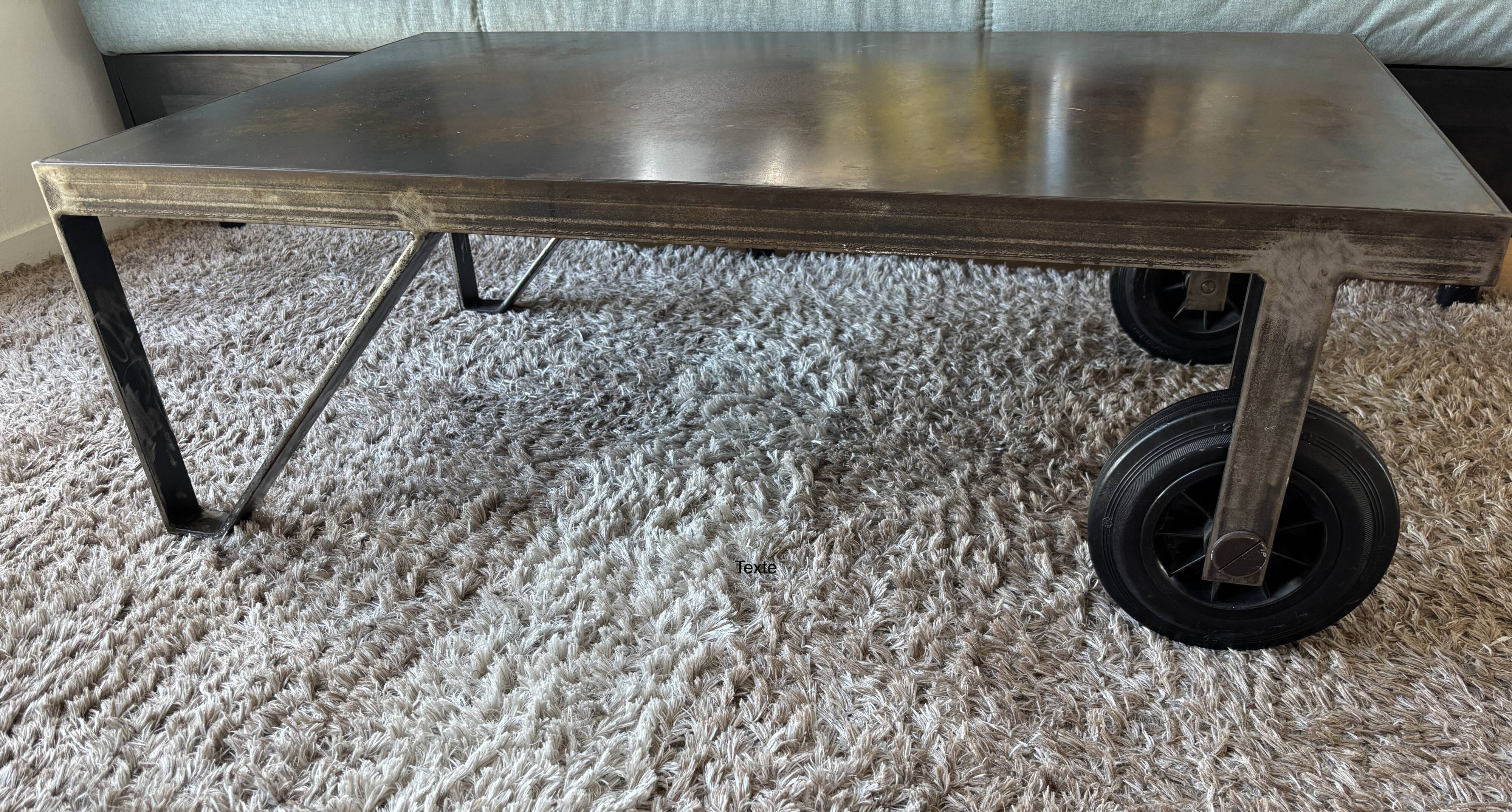 Table basse acier
