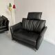 Fauteuil design contemporain Intertime I-Cielo en cuir noir