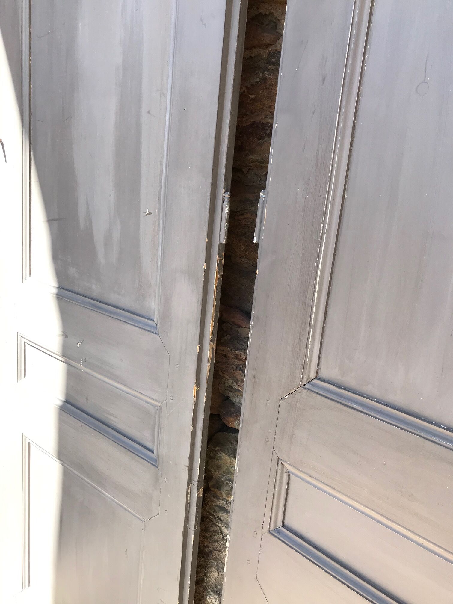 Double portes de placard peintes 1900