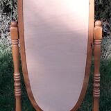 Standing psyche mirror