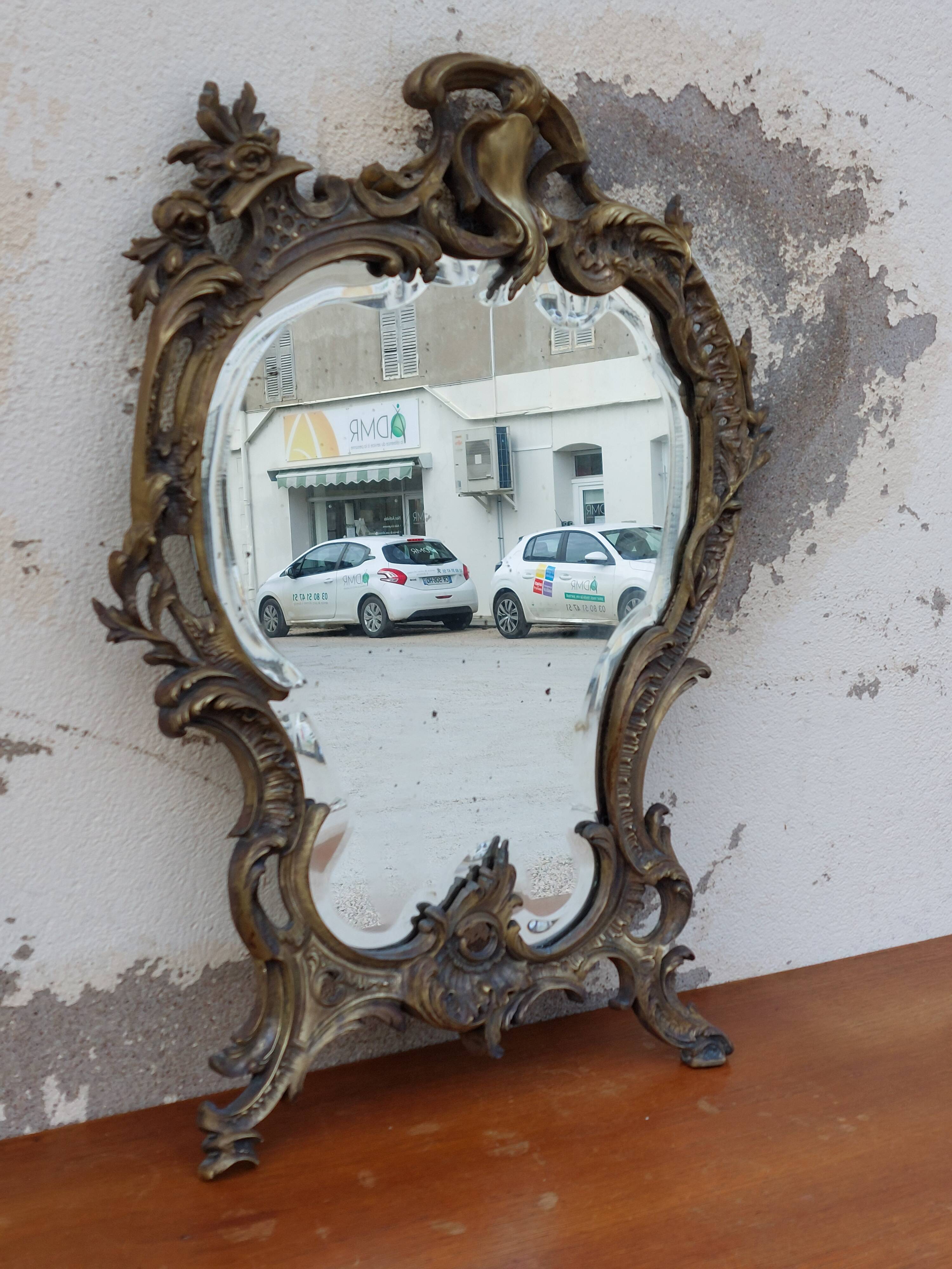 Miroir biseauté en bronze Louis XV 19ème