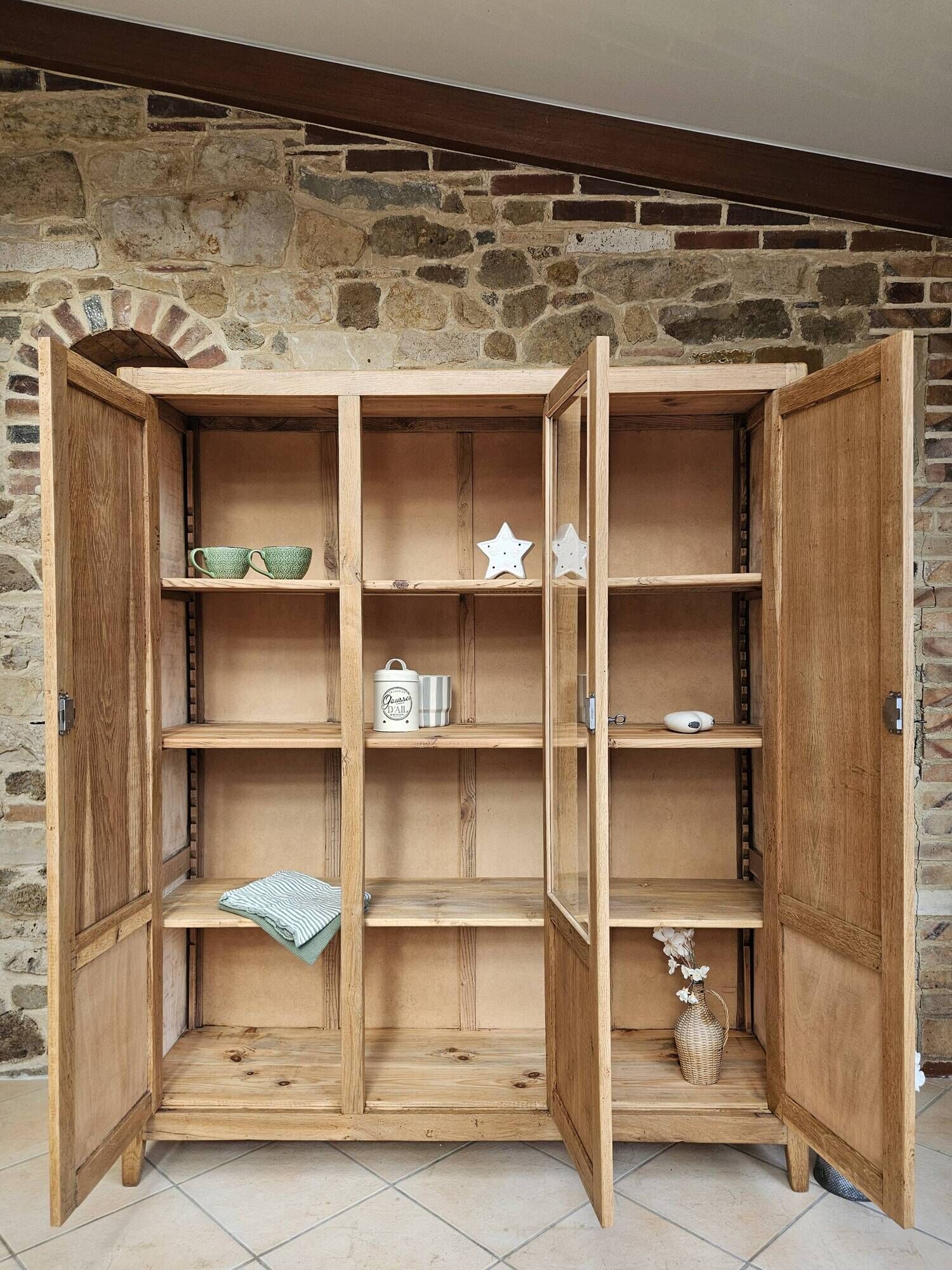 Parisian display cabinet