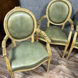 set of 4 Louis XVI Cabriolet armchairs with medallion backs