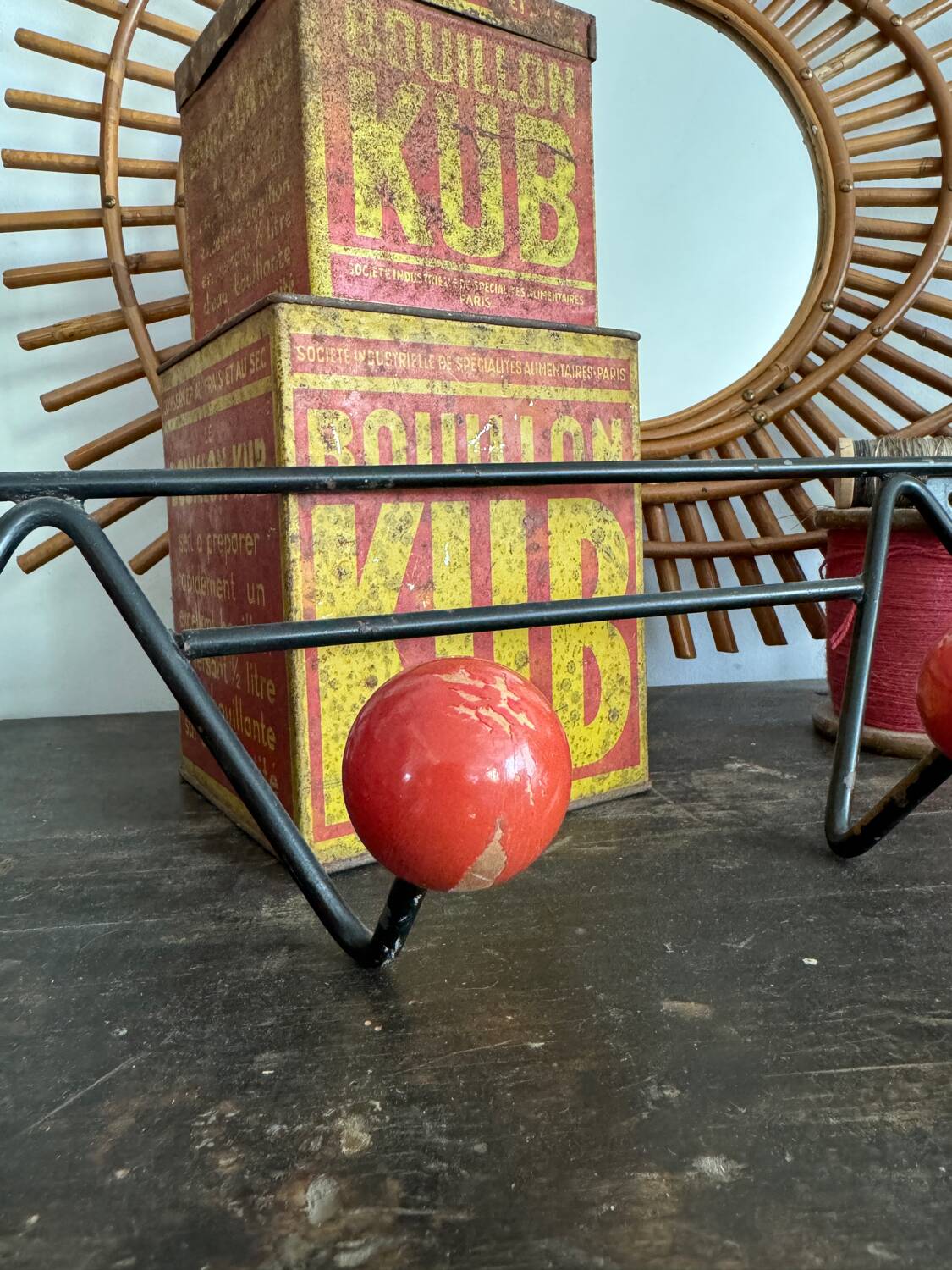 Wall coat rack with vintage red balls