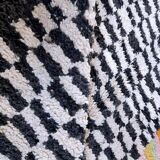 Handwoven Oued Zem rug, size 100 x 200 cm