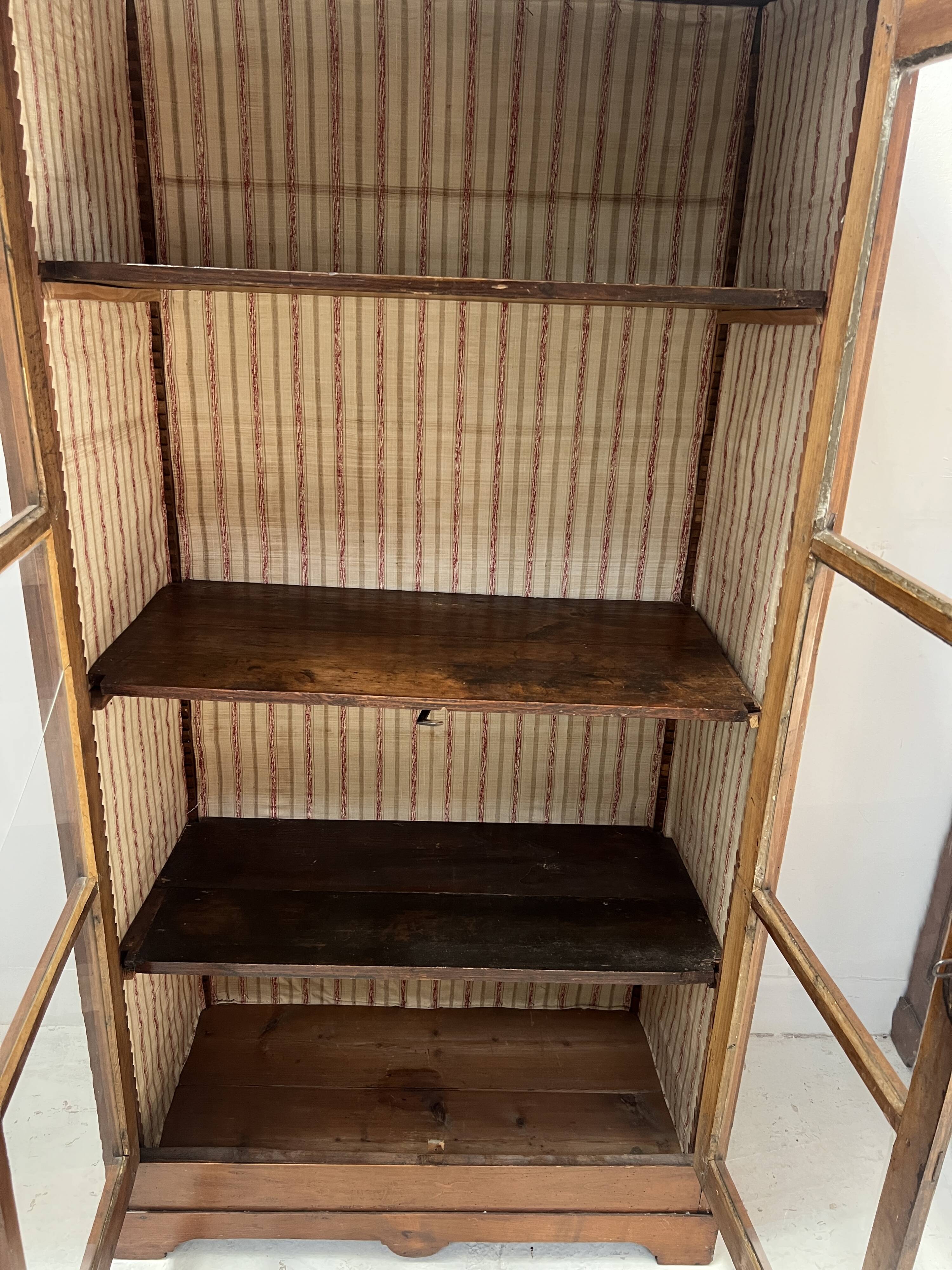 Pair of display cabinets in solid cherry wood from the 19th century.