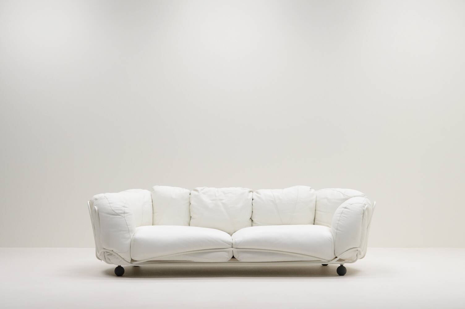 corbeille lounge sofa by francesco binfaré for edra, italy.