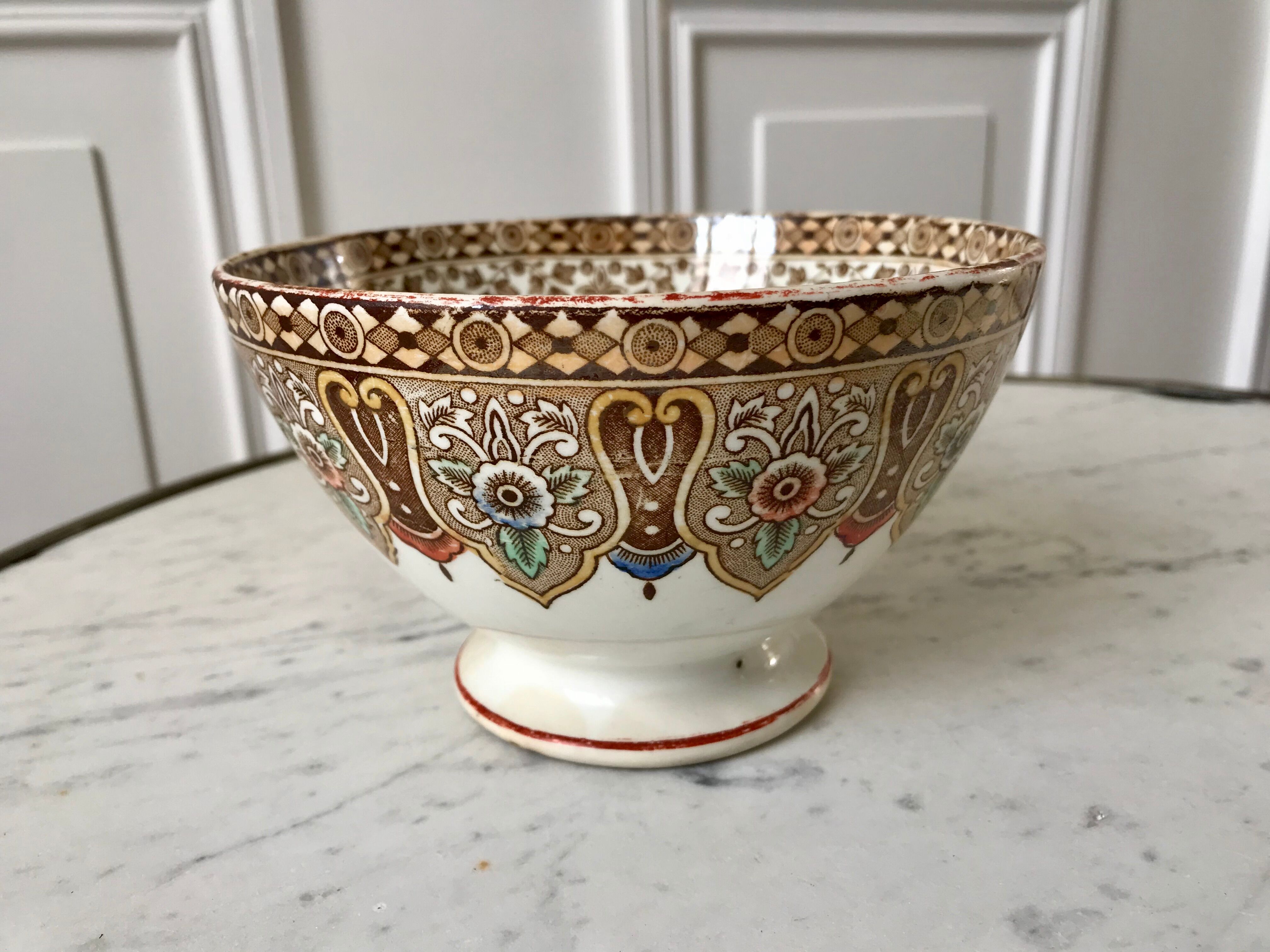 Bowl in iron earth model "persian" late nineteenth