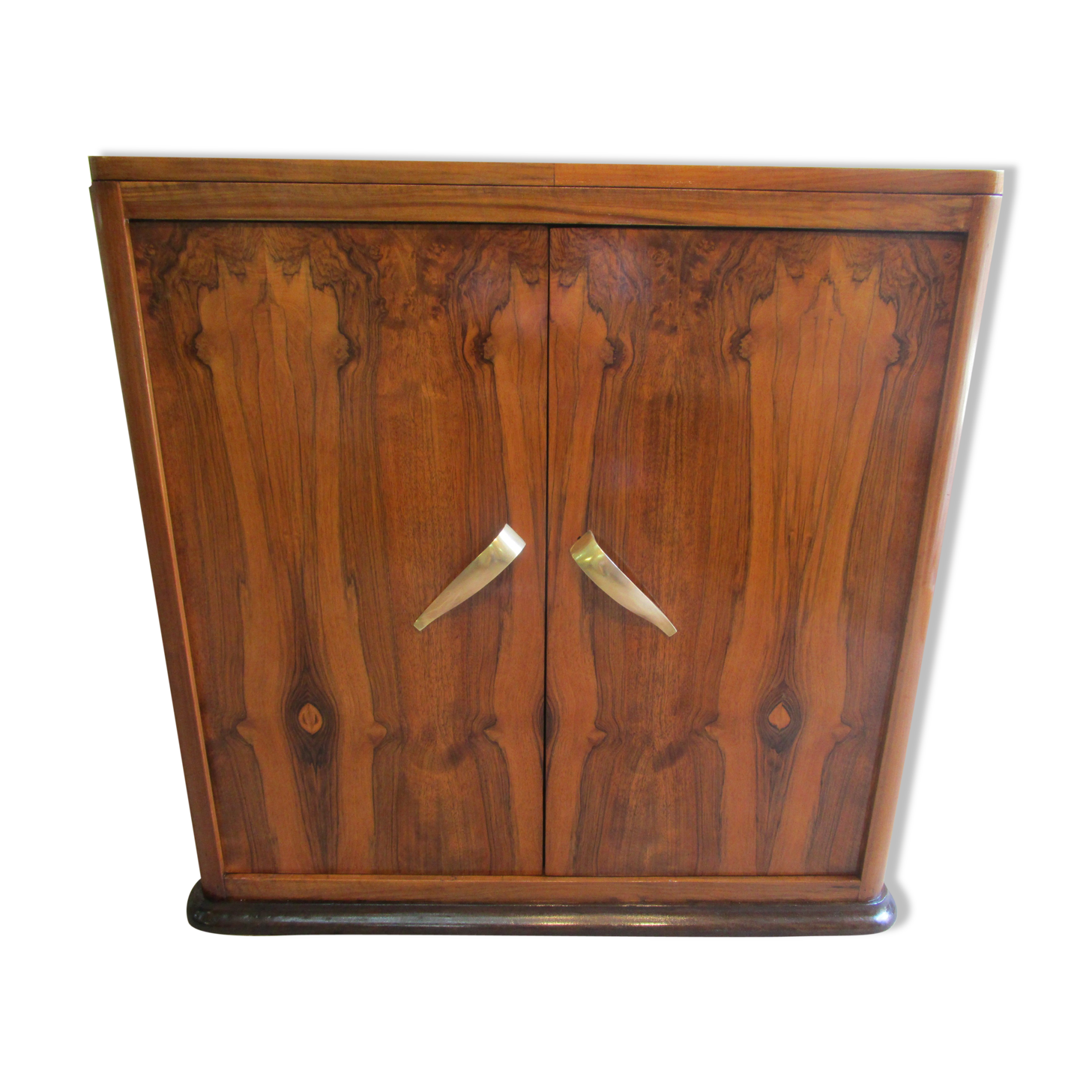 Art deco storage unit