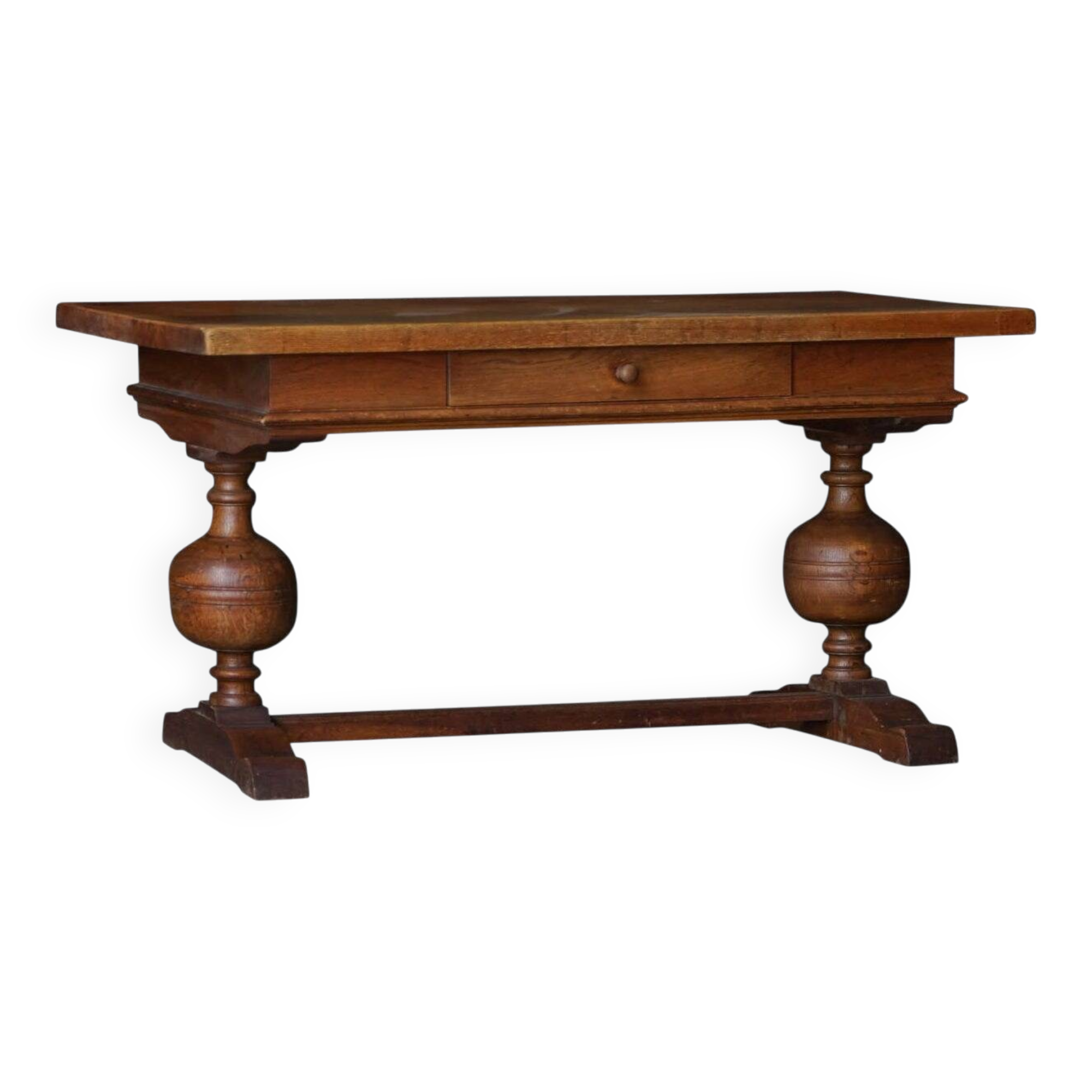 Baroque writing desk from the 1920s in solid oak, by a Danish cabinetmaker.