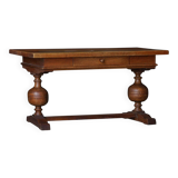 Baroque writing desk from the 1920s in solid oak, by a Danish cabinetmaker.