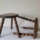 Duo de tabourets brutalistes demi-lunes
