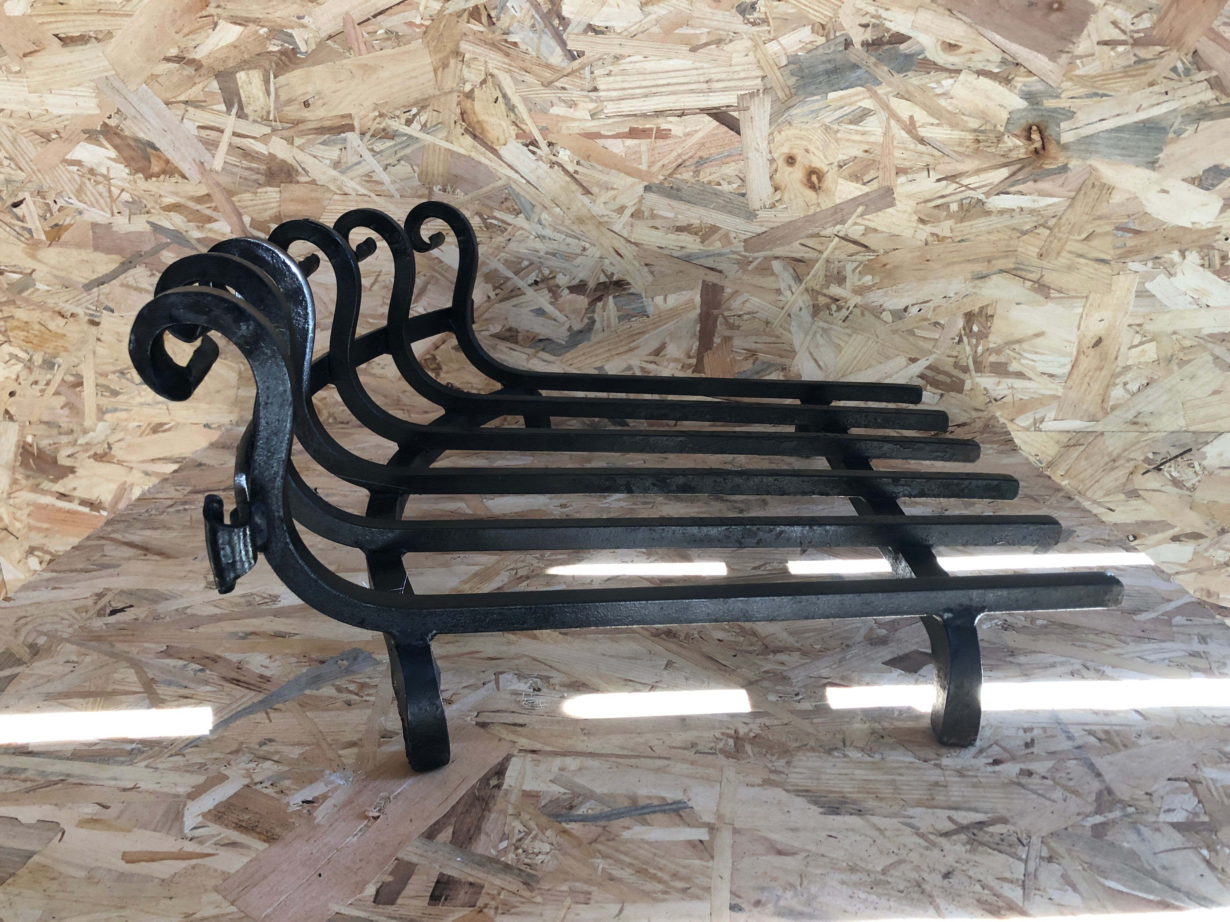Old door logs grid fireplace fireplace wrought iron black large vintage model