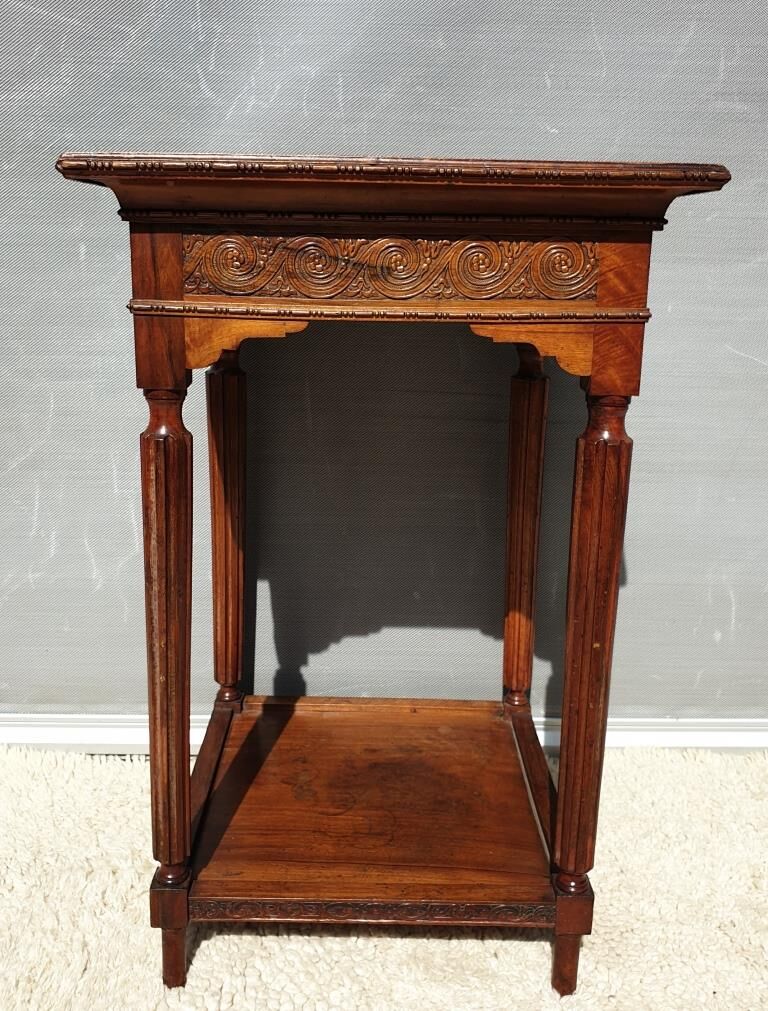 Mahogany harness orientalist décor with Greek friezes