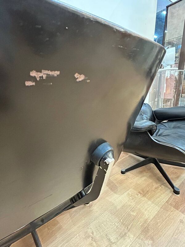 Paire de fauteuils Lounge Chairs de Eames