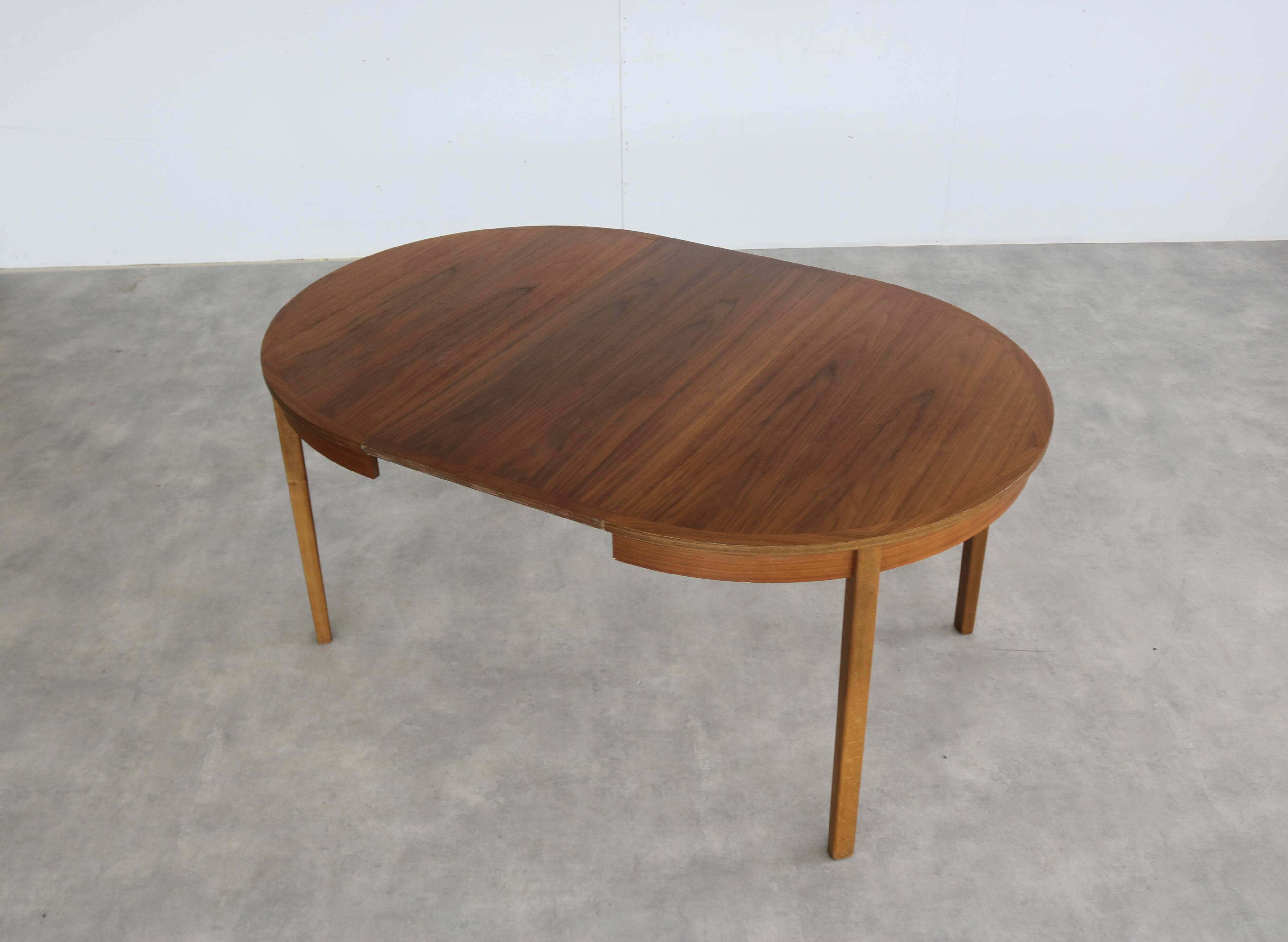 vintage dining table | table | extendable | Swedish