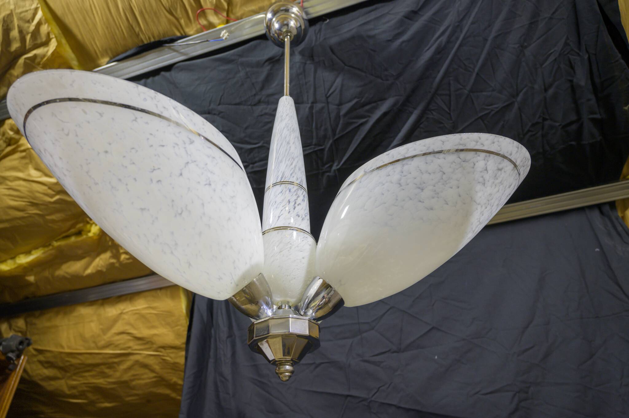 Art Deco chandelier/suspension with 3 domes in mixed glass and chrome metal