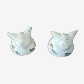 Salt and pepper shaker pig in faience