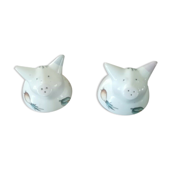 Salt and pepper shaker pig in faience