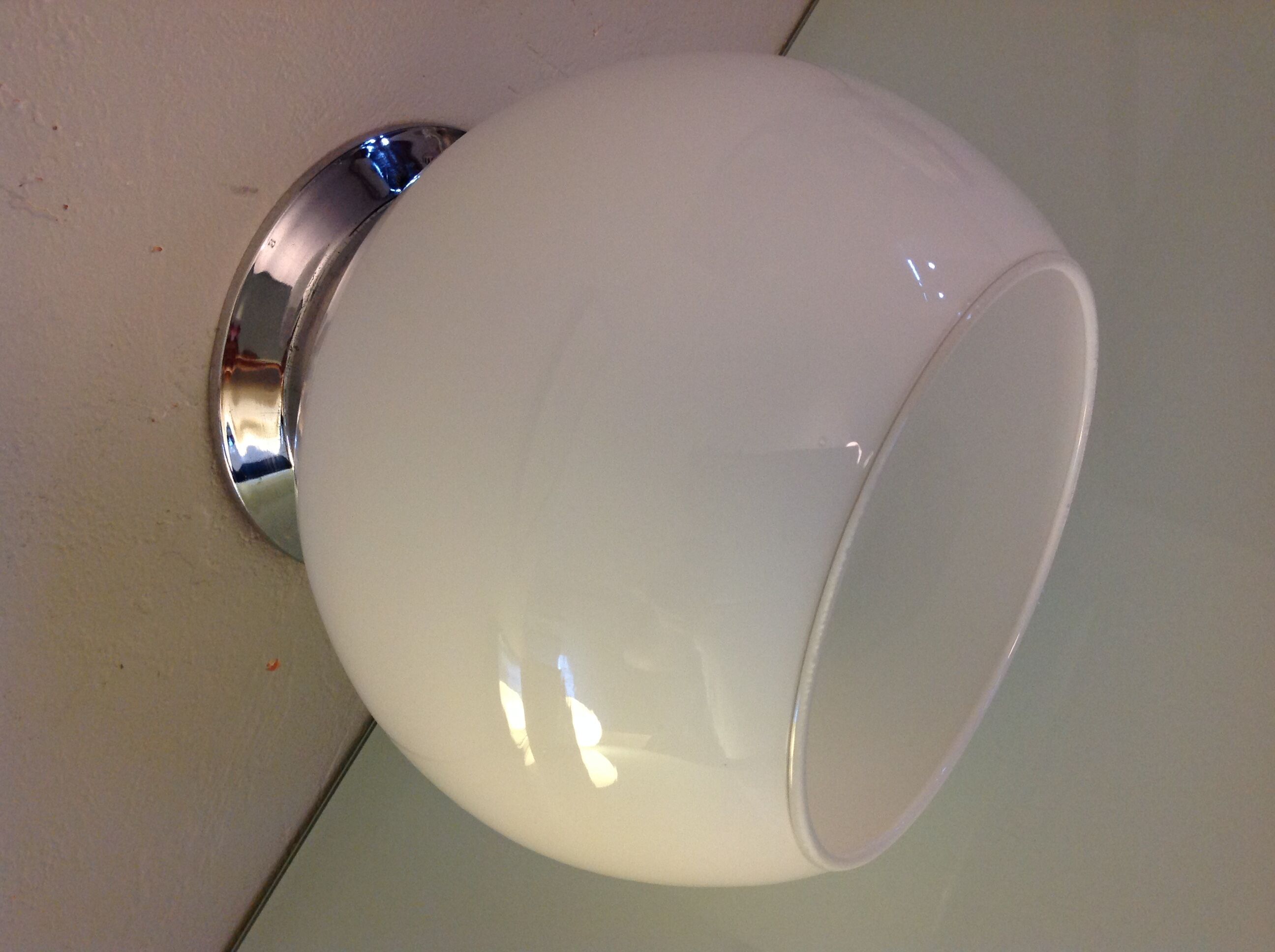Ceiling light globe opened in opaline white vintage 60
