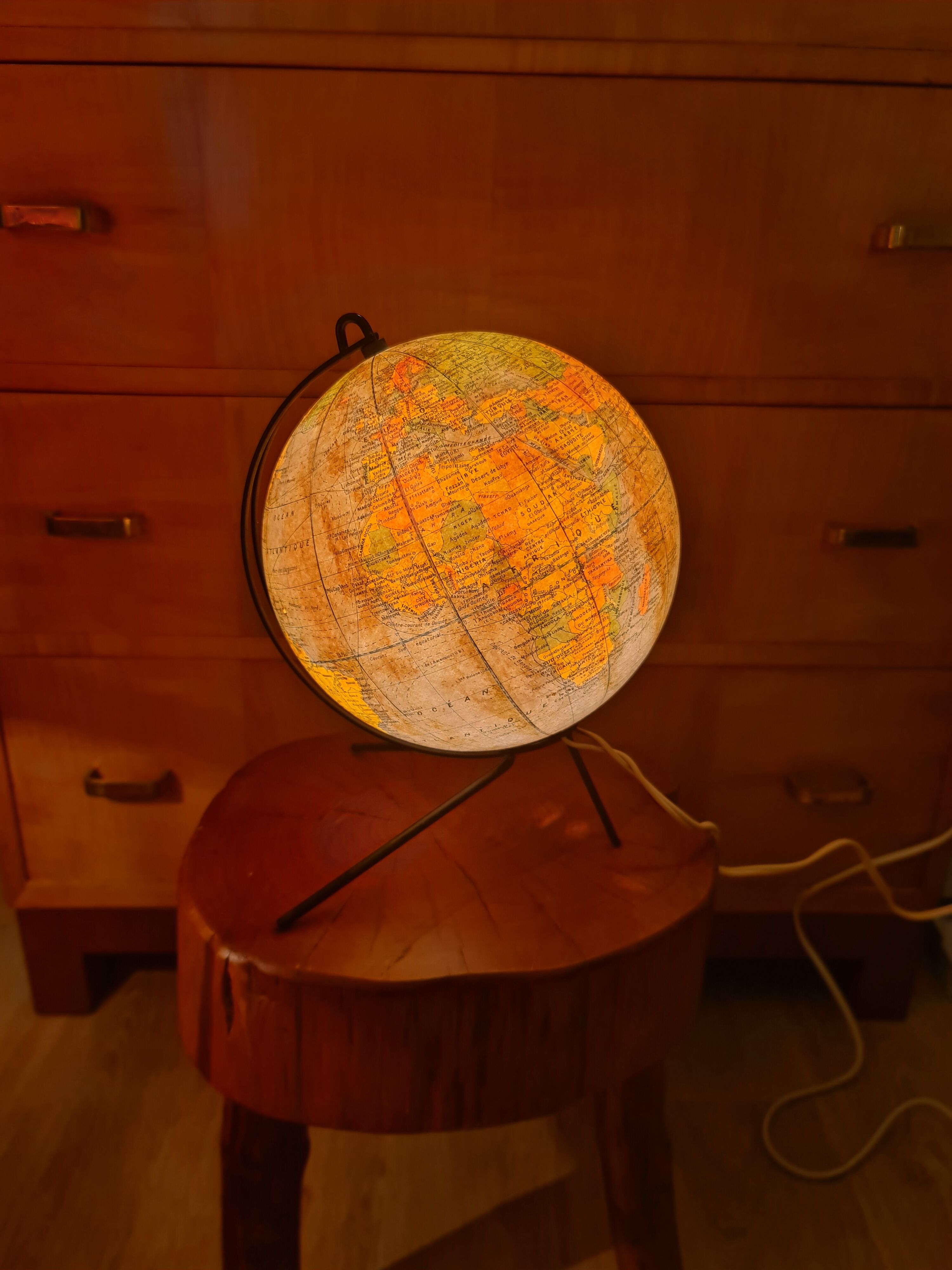 Vintage globe Girard Barrère 1970